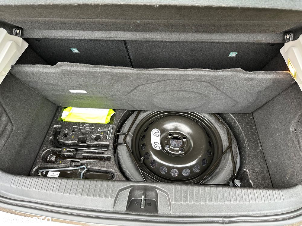 Renault Clio E-TECH Hybrid 140 INTENS - 19