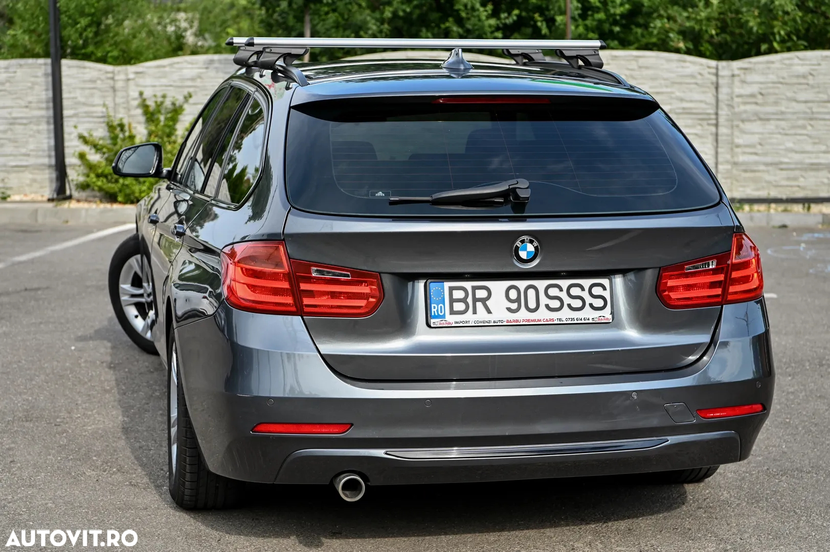 BMW Seria 3 320d Touring - 36