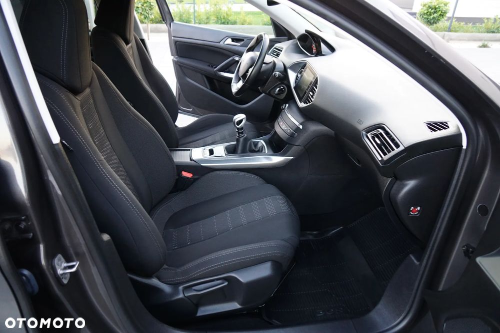 Peugeot 308 BlueHDi FAP 120 Stop&Start Allure - 27