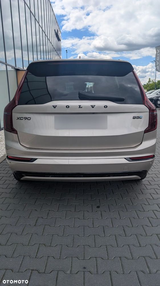 Volvo XC 90 B5 D AWD Ultimate Dark 7os - 24