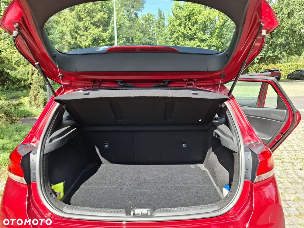 Hyundai i30 1.5 DPI Classic + - 22