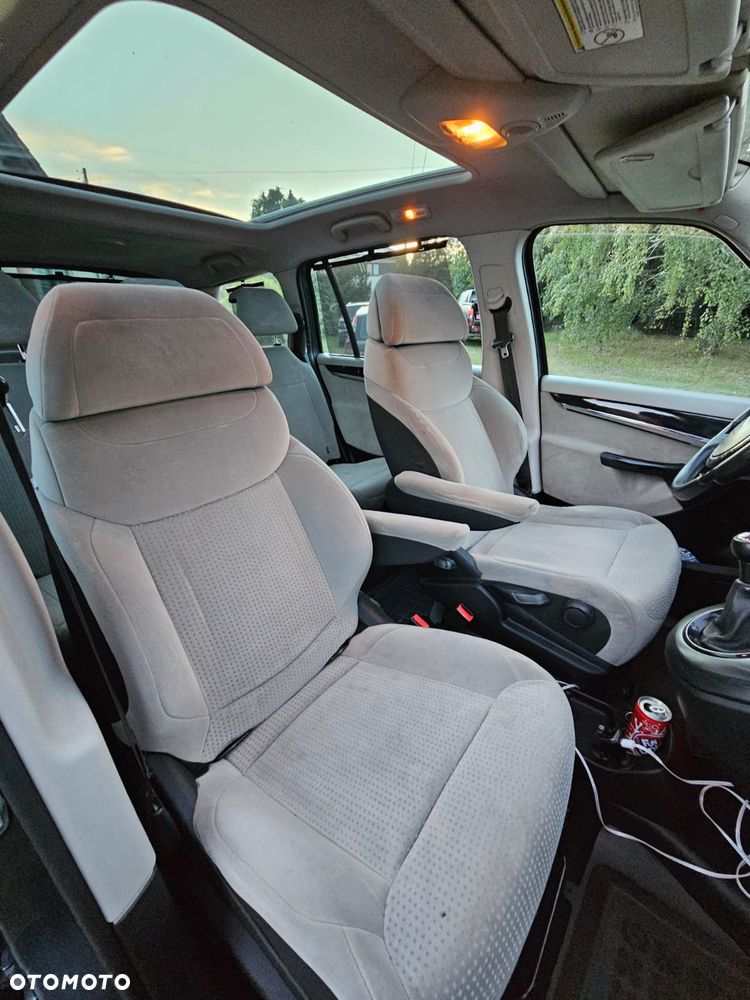 Citroën C4 Grand Picasso 1.6 HDi X - 17