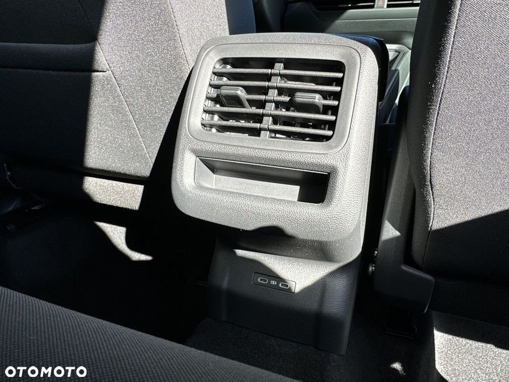 Volkswagen T-Roc - 26