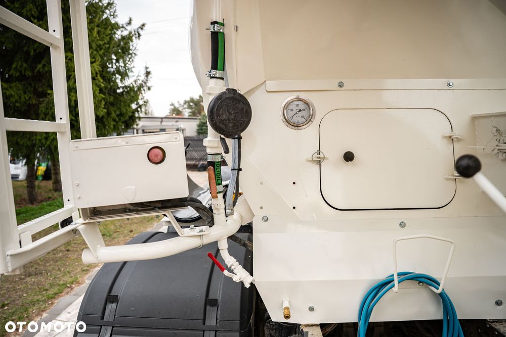 Mercedes-Benz Arocs 3746 MP5 10m3 rok 2022 Putzmeister - 14