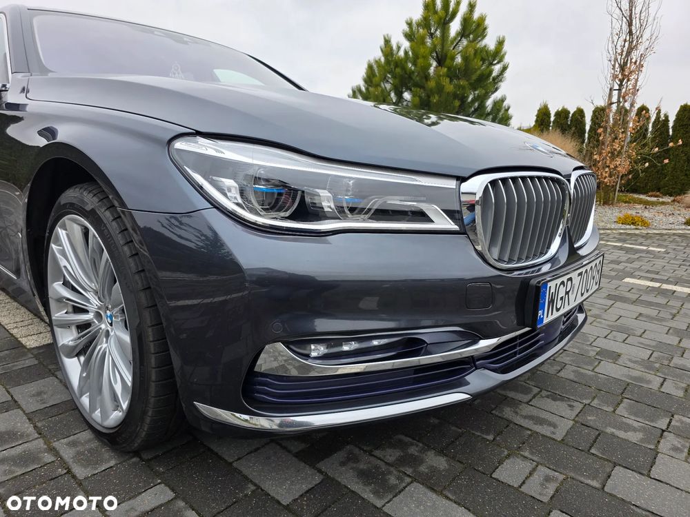 BMW Seria 7 730d xDrive - 27