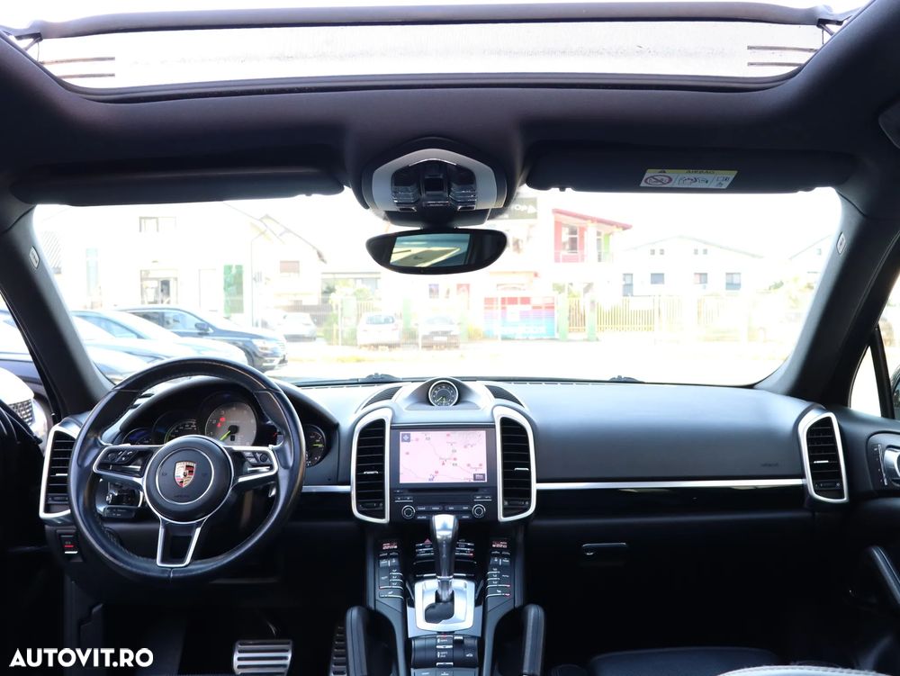 Porsche Cayenne Hybrid 3.0 L S E - 21