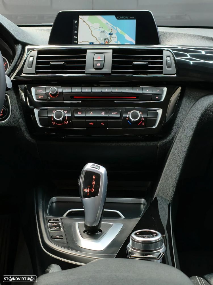 BMW 318 d Aut. Sport Line - 24