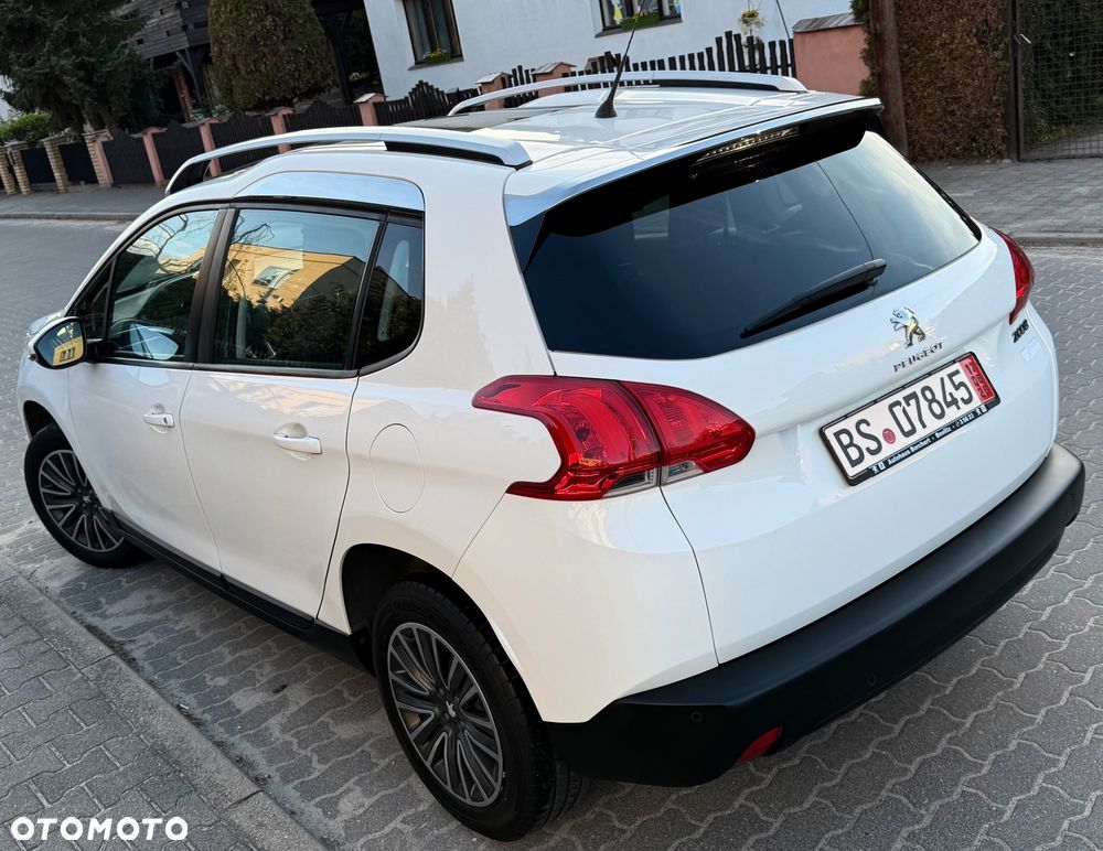 Peugeot 2008 PureTech 82 Allure - 3