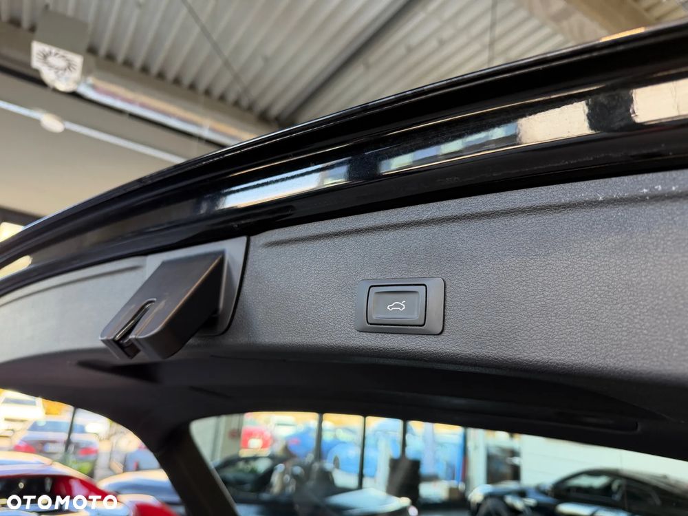 Audi A4 Avant 2.0 TDI ultra S tronic - 22