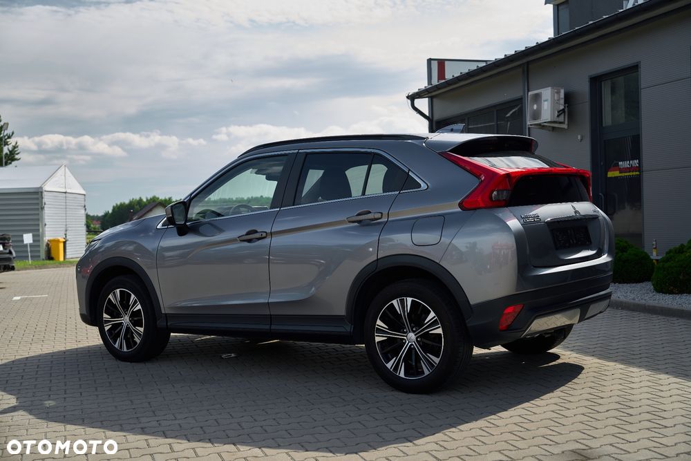Mitsubishi Eclipse Cross - 11