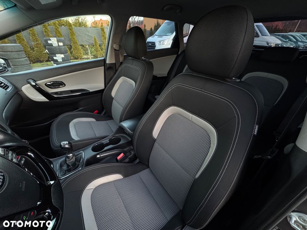 Kia Ceed 1.6 GDI Business Line - 14