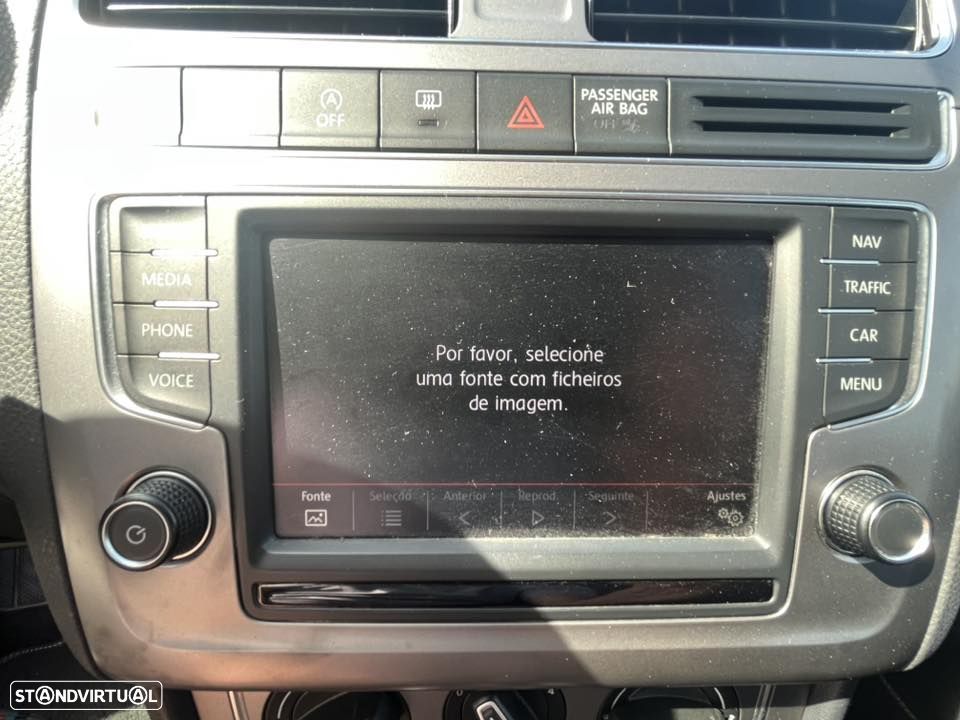 VW Polo 1.4 TDi Lounge - 23