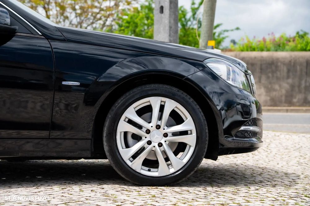 Mercedes-Benz C 220 - 13