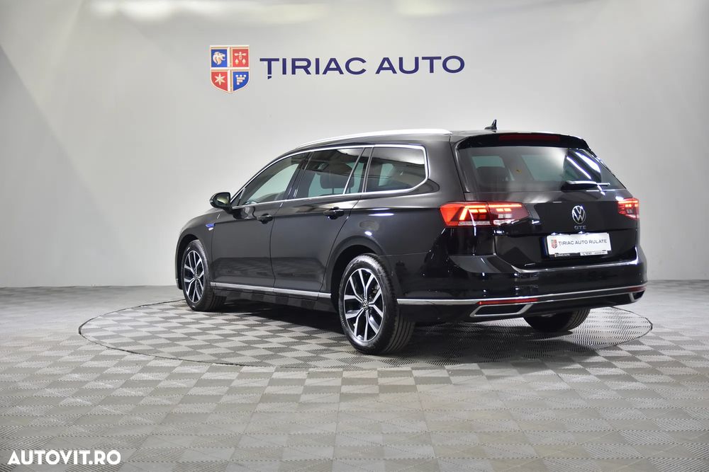 Volkswagen Passat - 3