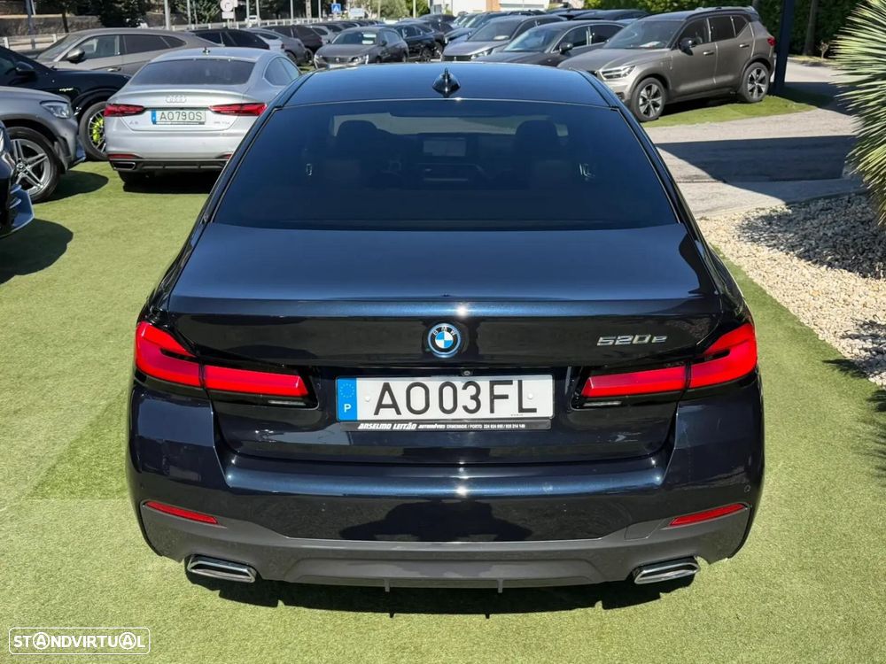 BMW 520 e Pack M - 15