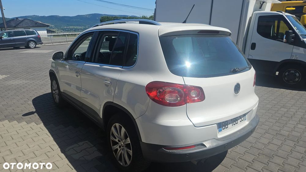 Volkswagen Tiguan 2.0 TDI DPF 4Motion DSG Sport & Style - 4