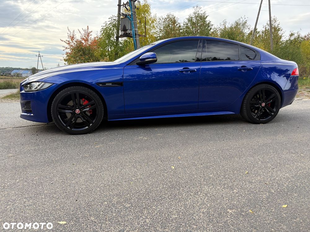 Jaguar XE - 9