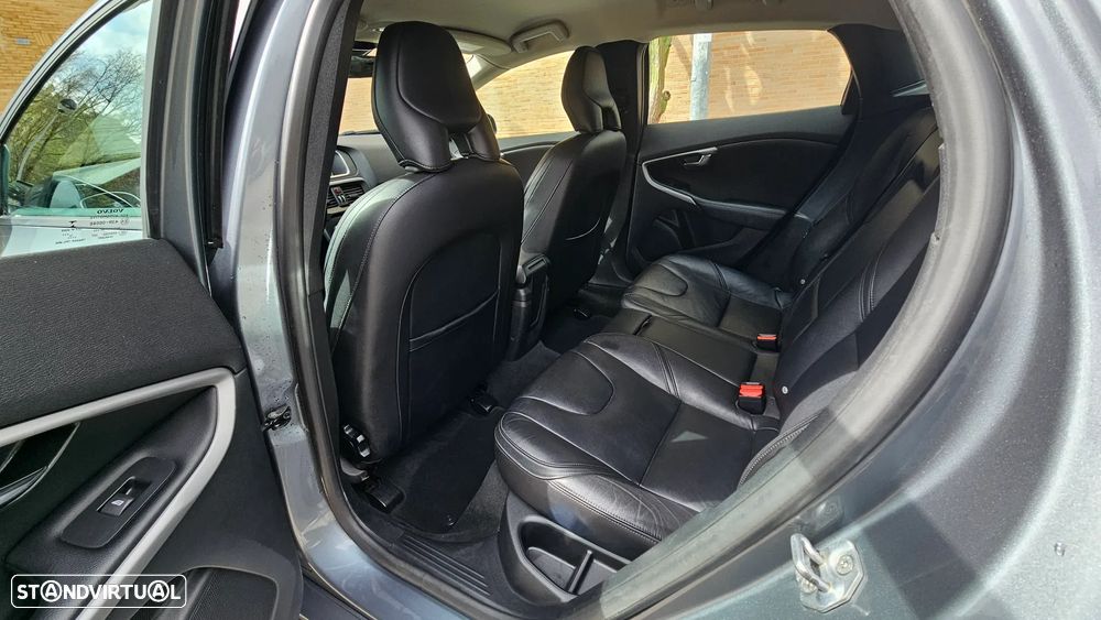 Volvo V40 1.6 D2 Momentum Eco - 20