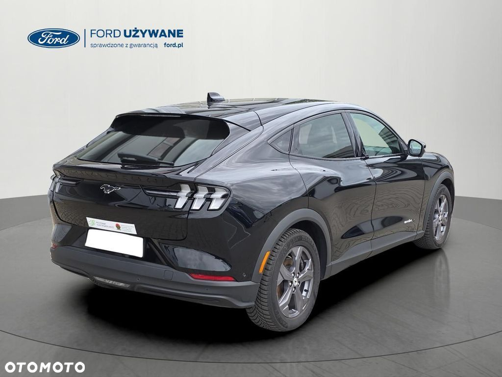 Ford Mustang Mach-E - 9