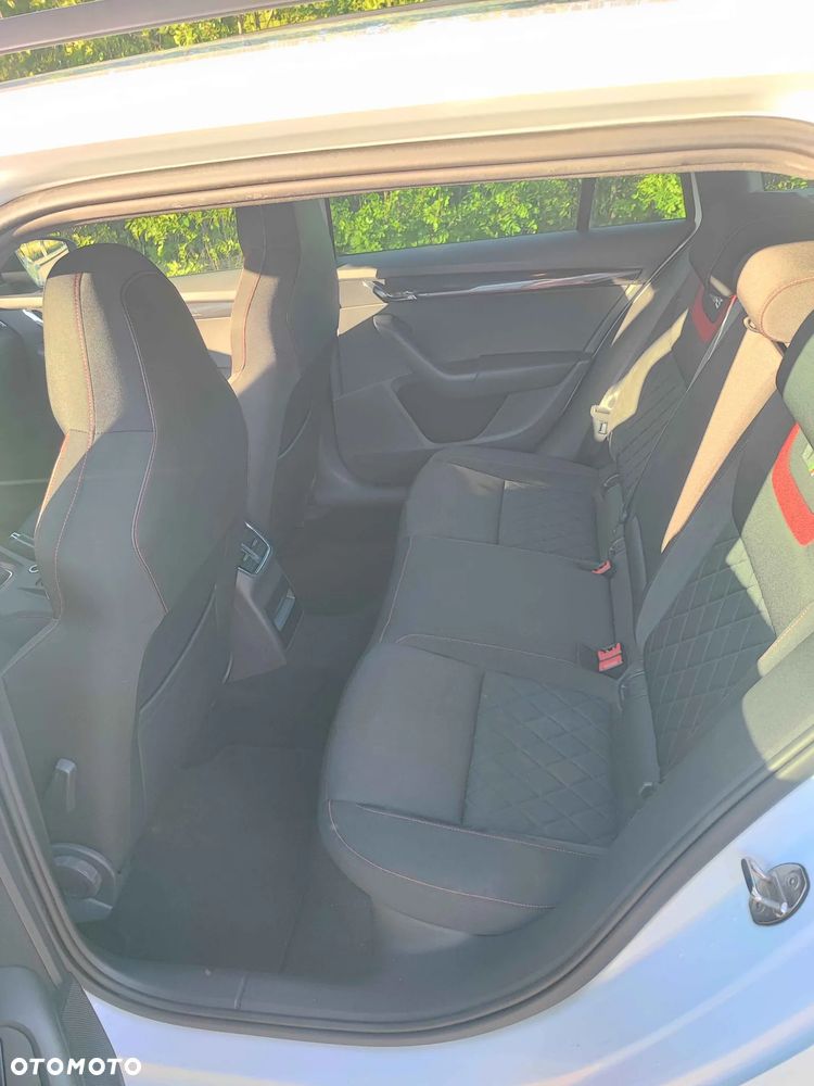 Skoda Octavia 2.0 TSI DSG RS - 7