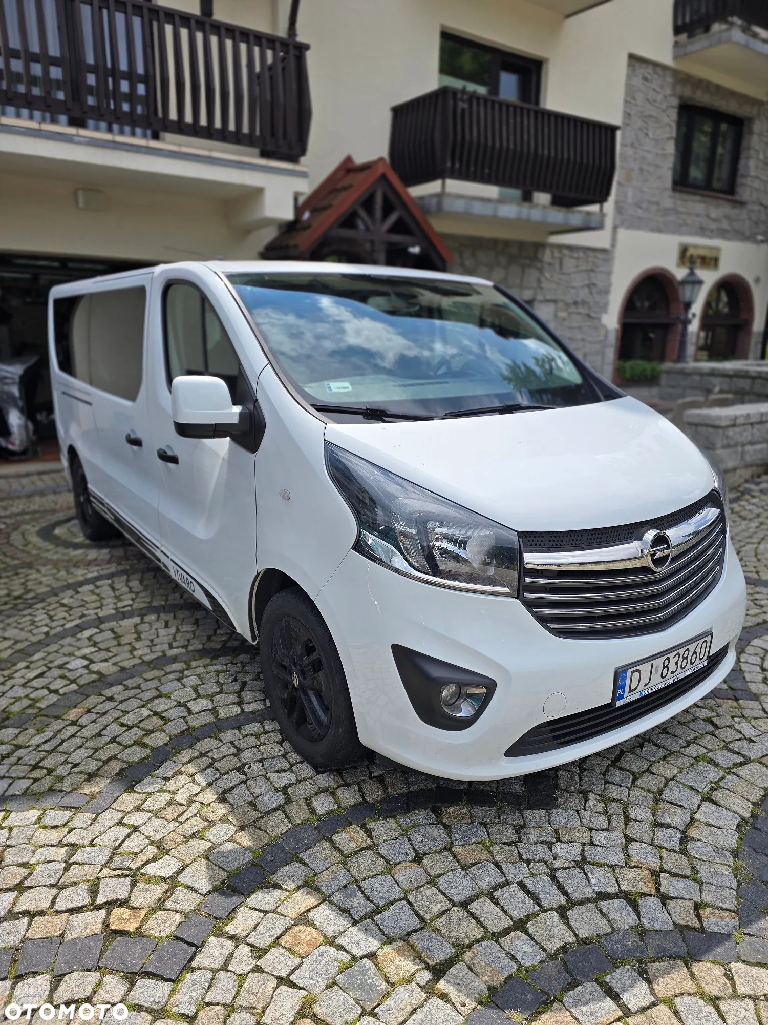 Opel Vivaro L2H1 2.9t Sport - 2