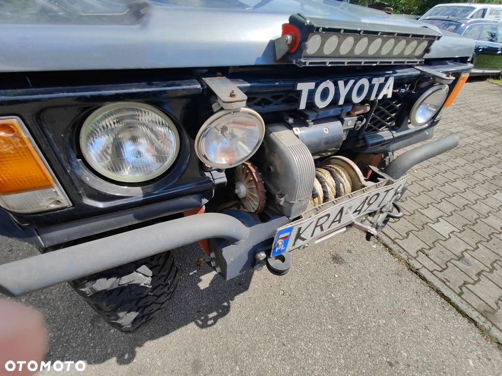 Toyota Land Cruiser - 18