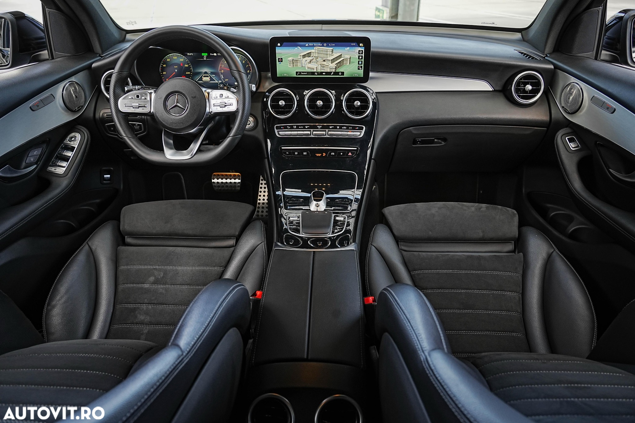 Mercedes-Benz GLC 300 de 4Matic 9G-TRONIC AMG Line - 14