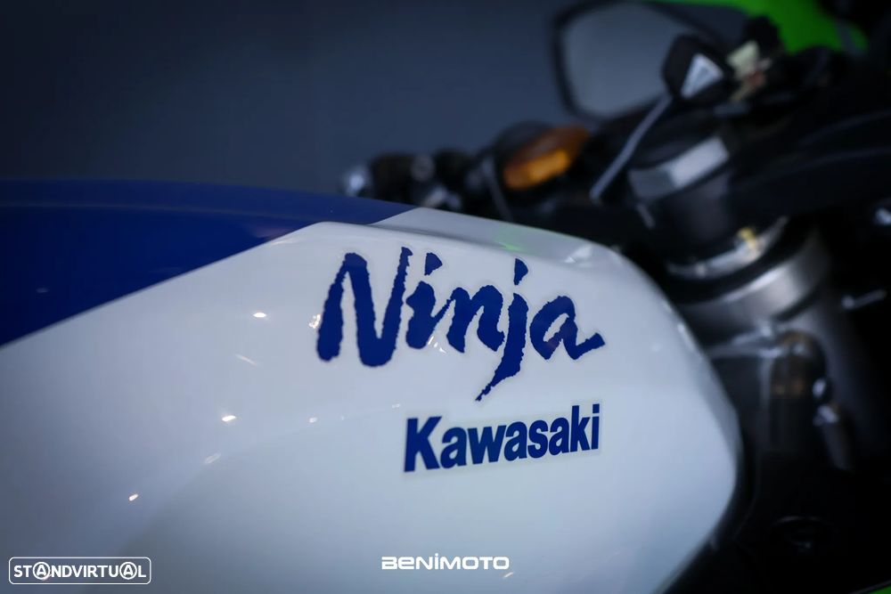 Kawasaki Ninja ZX-4RR 40º Aniversário Performance - 14