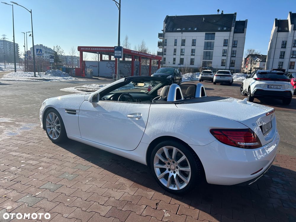 Mercedes-Benz SLC 300 9G-TRONIC - 1