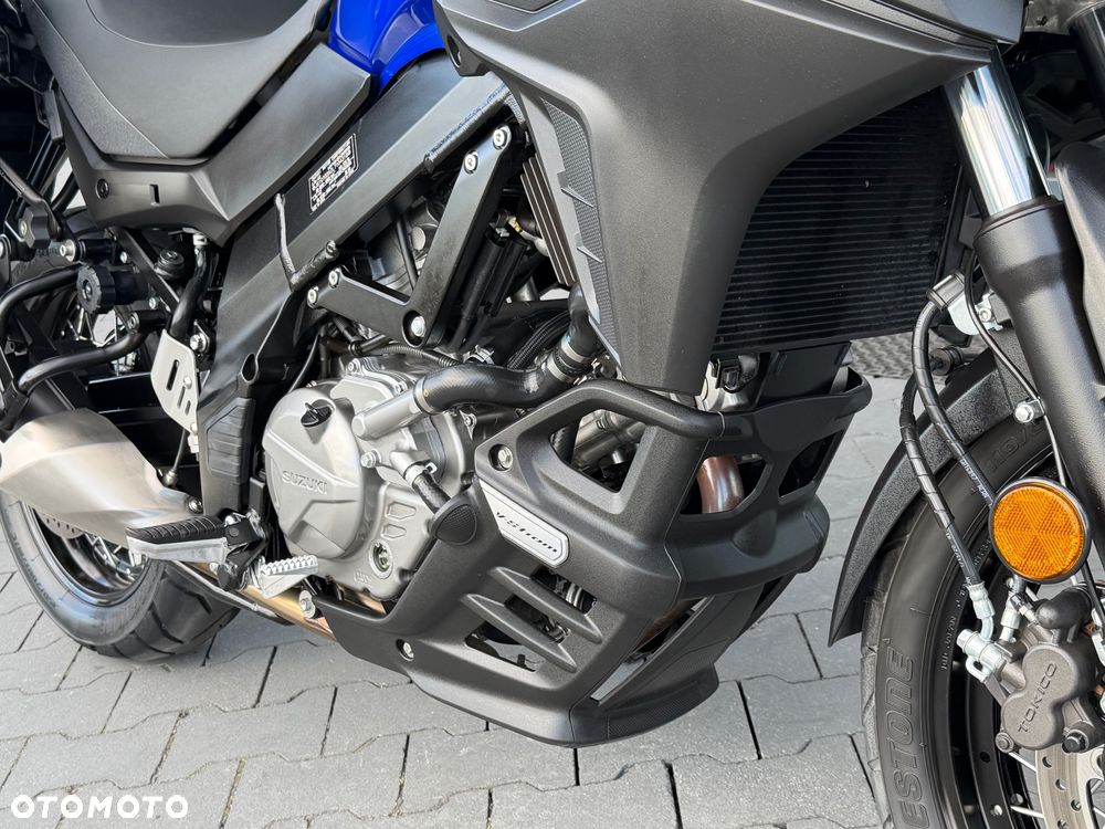 Suzuki V-STROM - 17