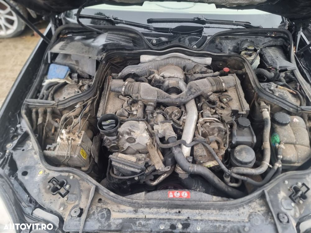 Vas lichid servodirectie 3.0 cdi om642 a0004602283 Mercedes-Benz E-Cl - 7