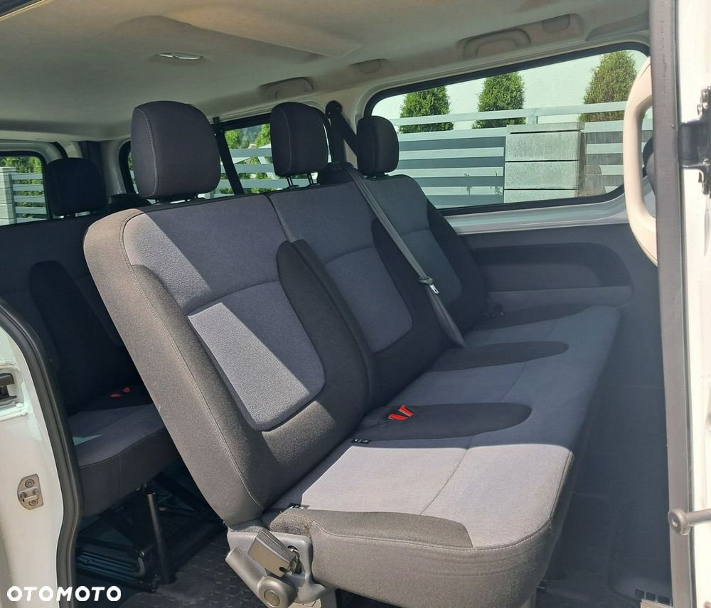Opel Vivaro - 12