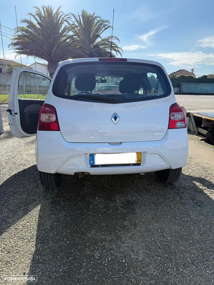 Renault Twingo dCi 75 Authentique - 10