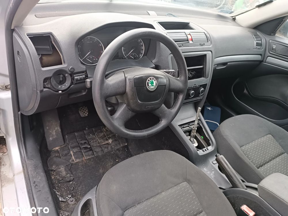 Skoda Octavia II 2004-2013 LA7W Ćwiartka Zderzaki drzwi dach silnik skrzynia koła zawieszenie - 7
