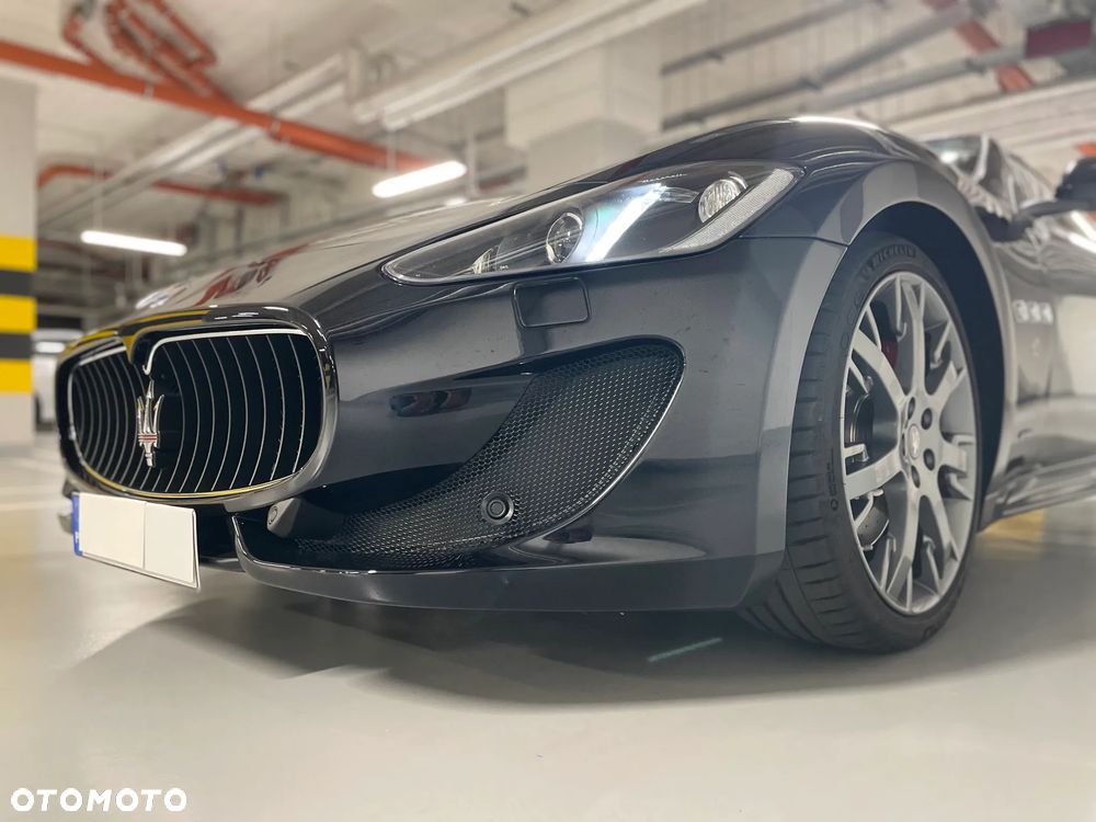 Maserati GranTurismo S Automat - 10