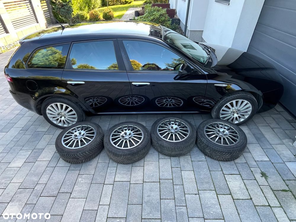 Alfa Romeo 159 2008 photo 5