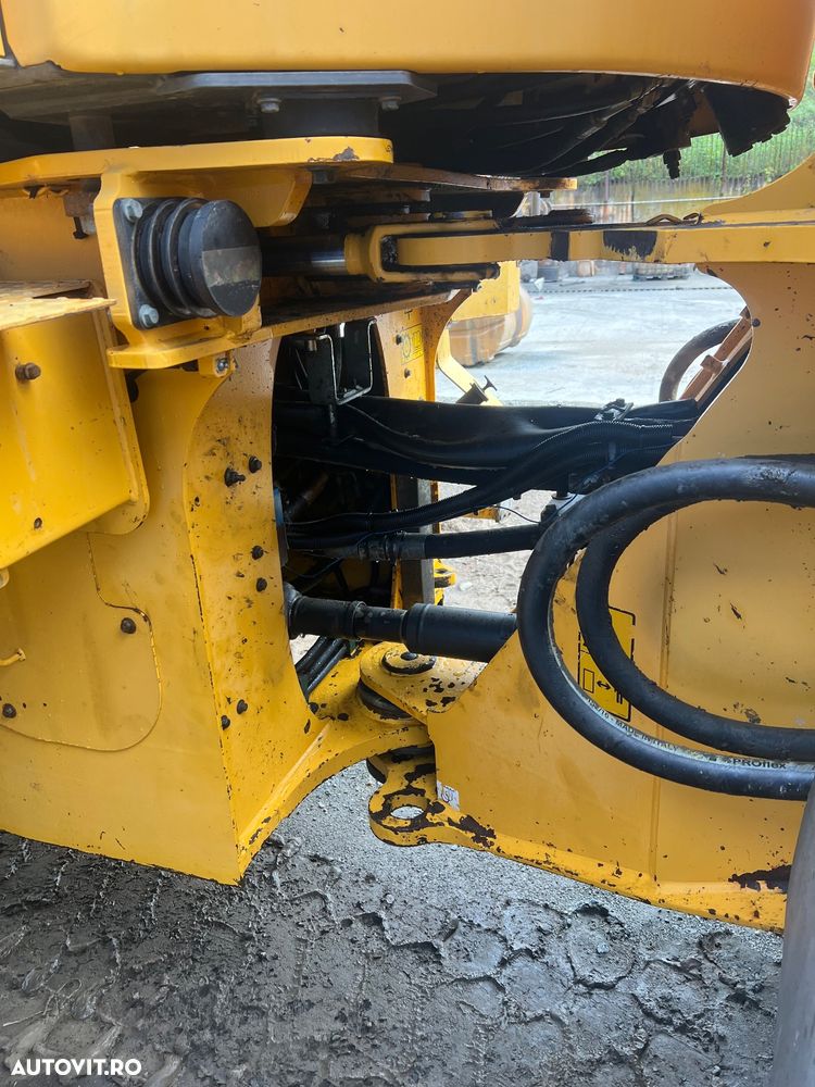 Volvo L120G - 5