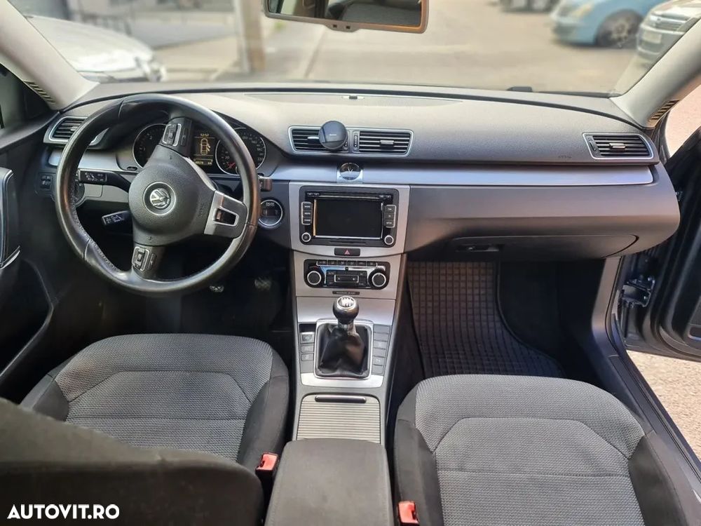 Volkswagen Passat 2.0TDI Highline DPF 4Motion - 10