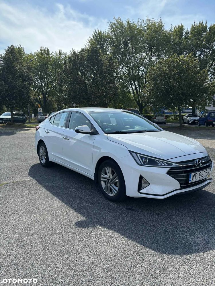 Hyundai Elantra ver-1-6-comfort - 7