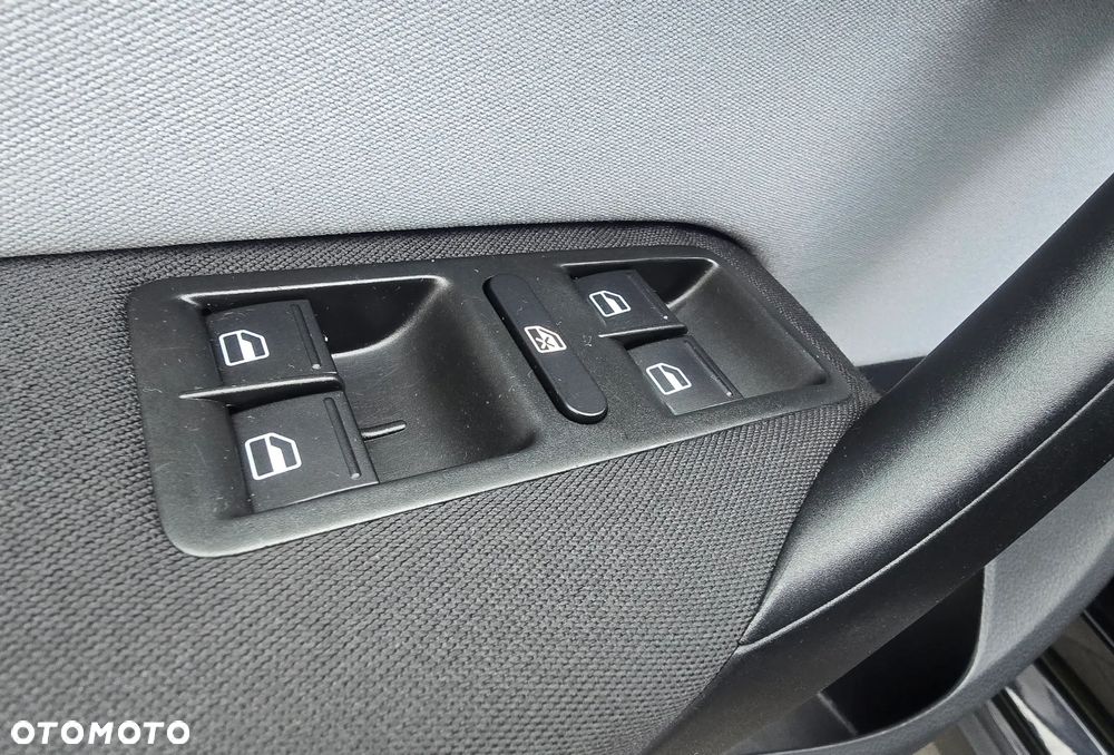 Volkswagen Polo 1.4 Cross - 17