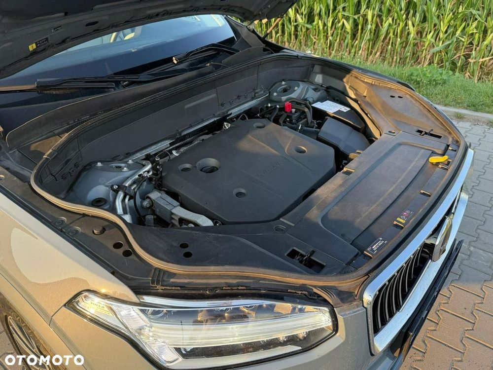 Volvo XC 90 B5 D AWD Geartronic Momentum Pro - 9