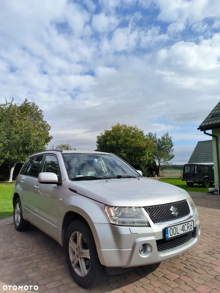 Suzuki Grand Vitara 2.0 - 1