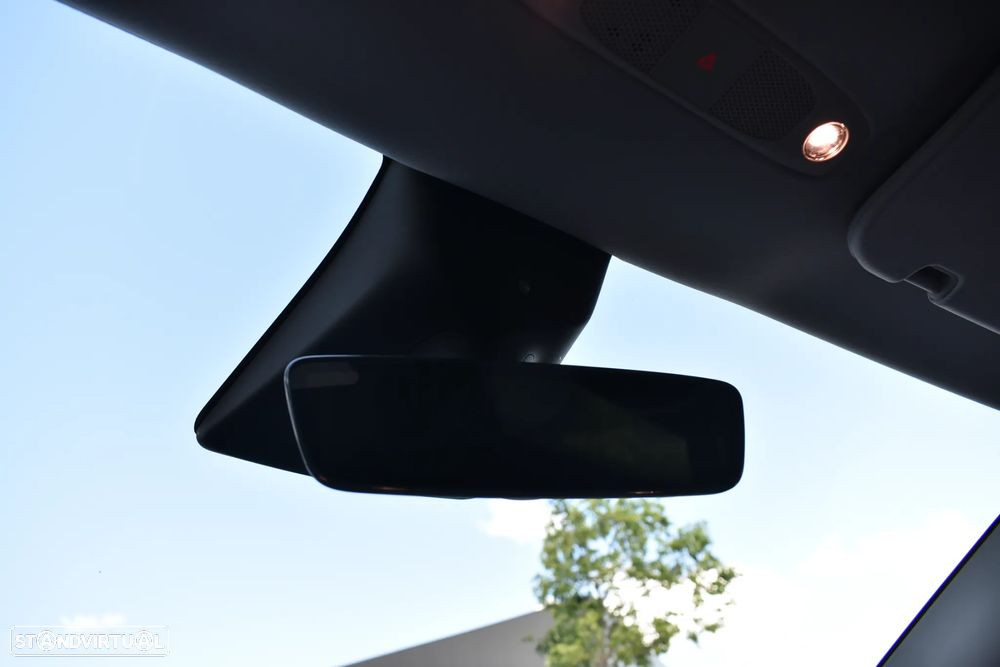 Tesla Model Y Performance Dual Motor AWD - 49