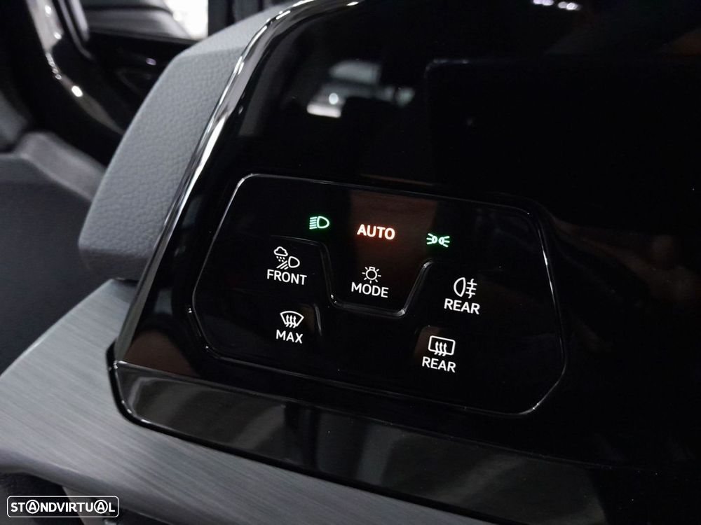 VW Golf 1.4 TSI e-Hybrid DSG - 24