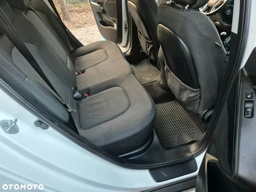 Hyundai ix35 2.0 2WD Style - 19