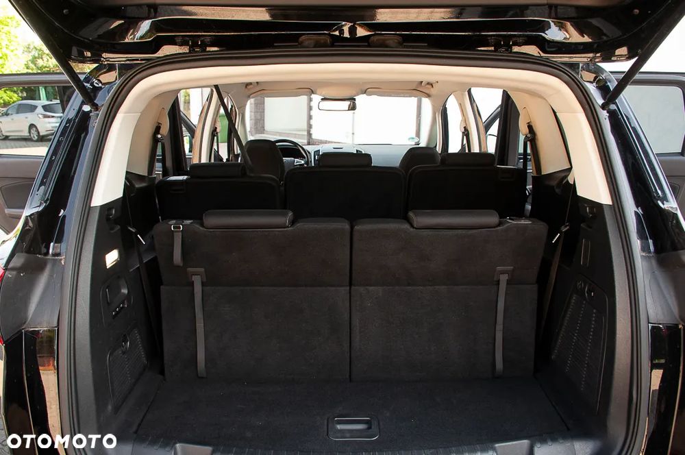 Ford S-Max - 29