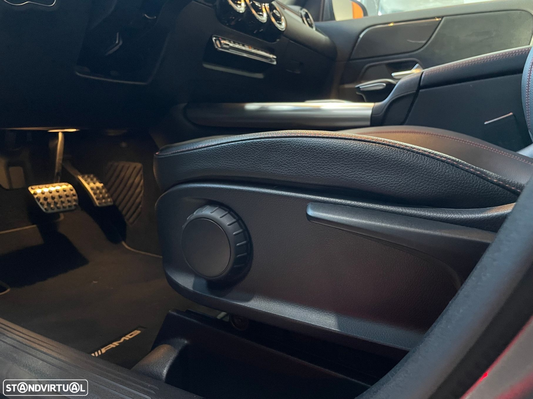 Mercedes-Benz GLA 180 d AMG Line - 31