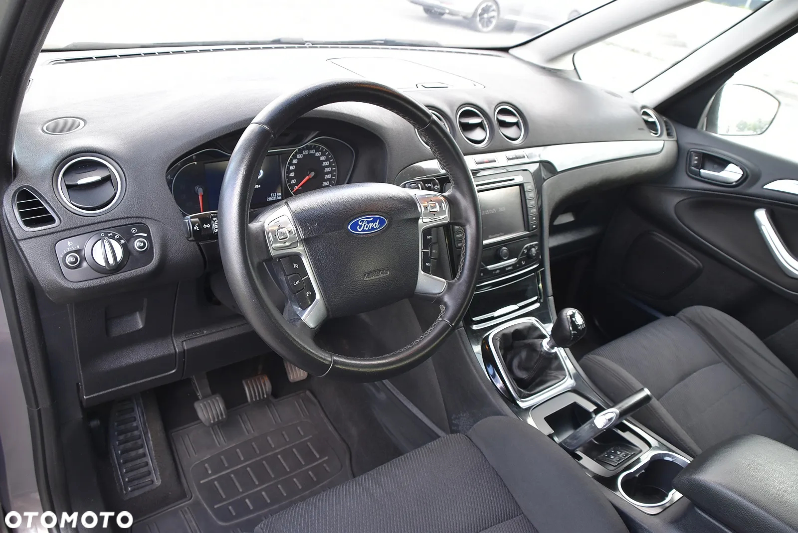 Ford Galaxy - 27