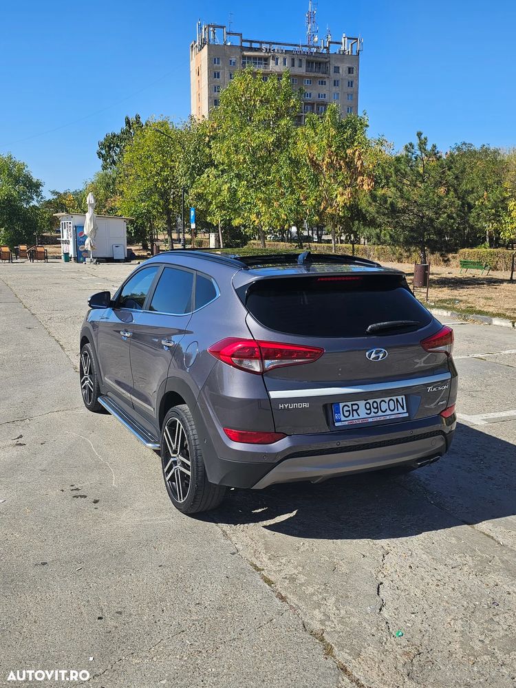 Hyundai Tucson 2.0 CRDI 4WD Automatik Premium - 6