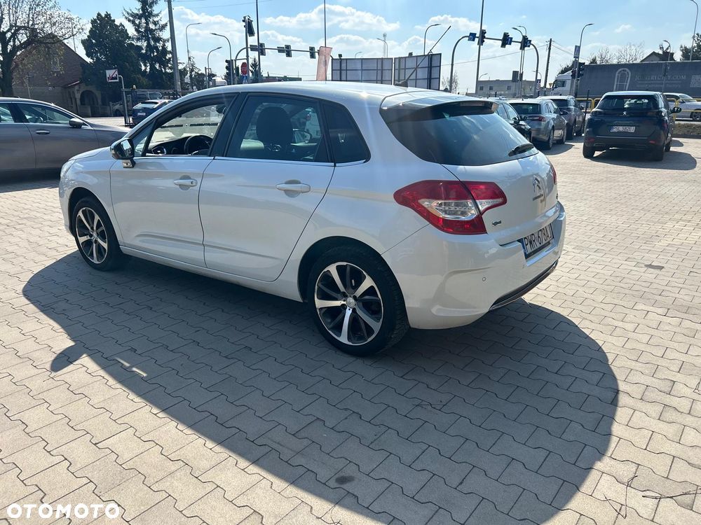 Citroën C4 1.6 HDi Exclusive - 8